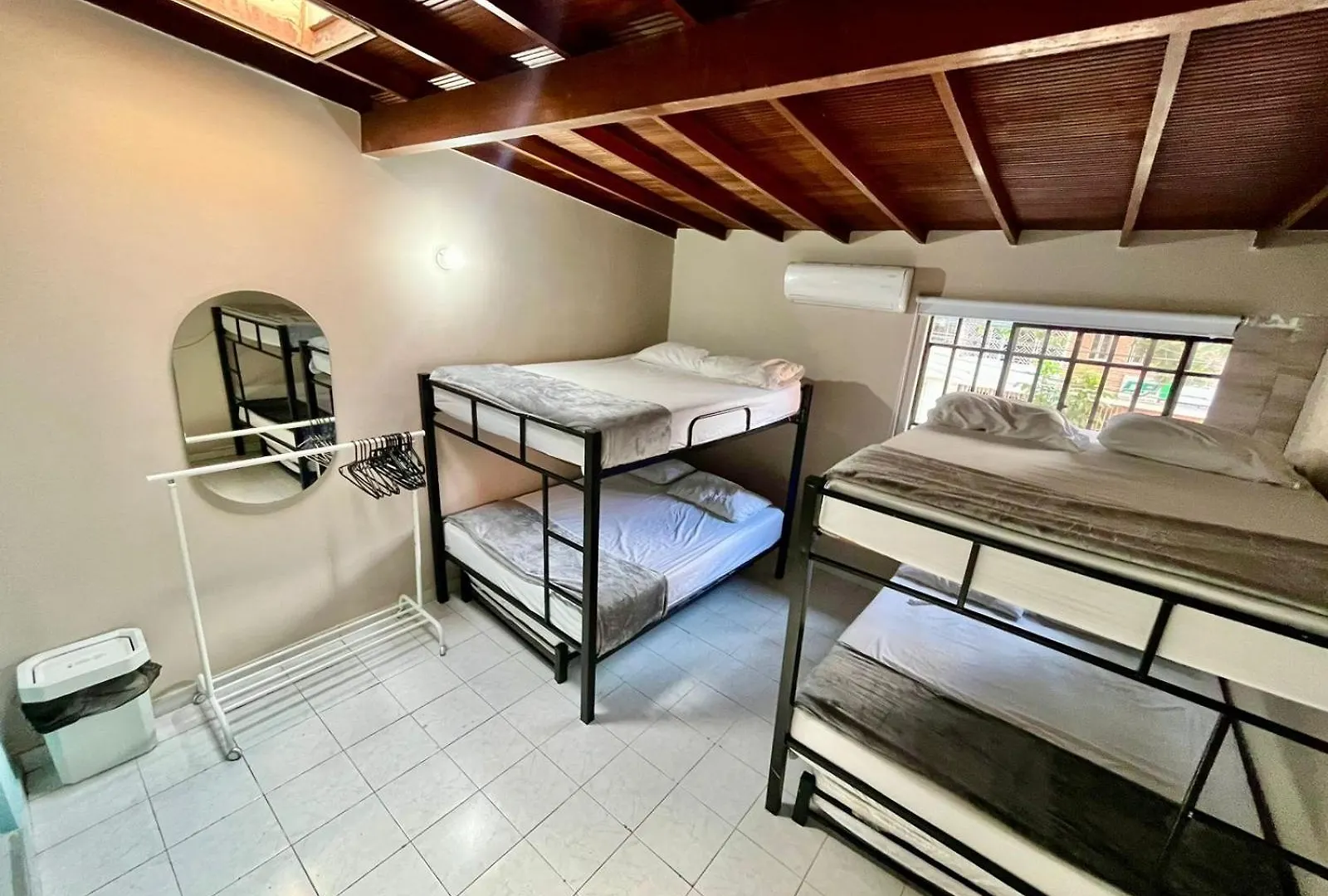 Appartement Habitacion Amoblada Sector Laureles Hasta 8 Personas Hab 4 Medellín
